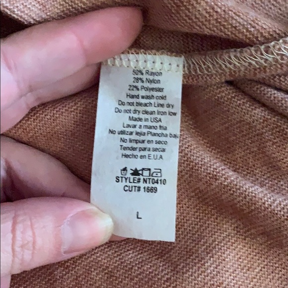 Leopard detail top - Picture 3 of 3